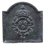 Plaque de cheminée du XIXe siècle aux armes de France et colliers de l’ordre de Saint Michel et du Saint-Esprit