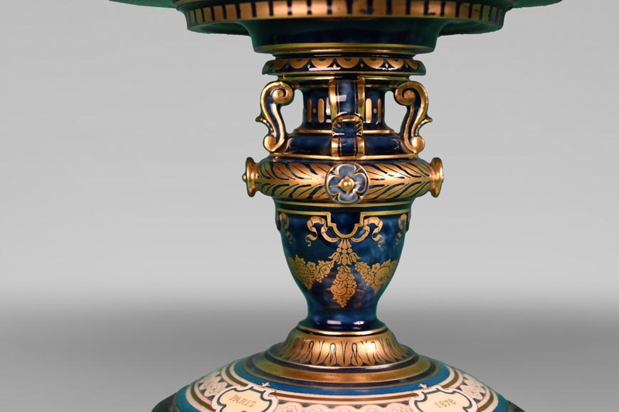 Manufacture de SÈVRES, Coupe de vainqueur de l'Exposition Universelle 1878-9