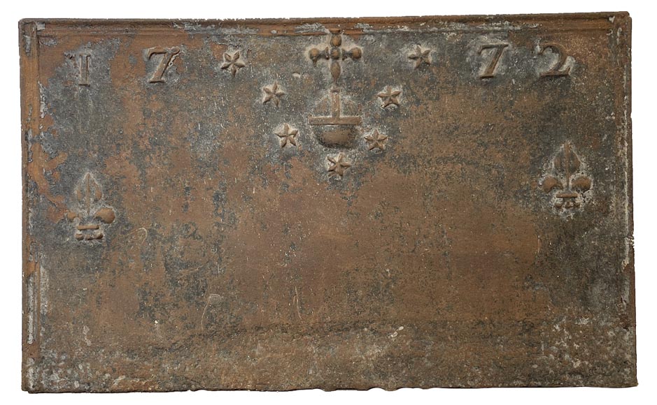 Grande plaque de cheminée à la fleur de lys, datée 1772-0