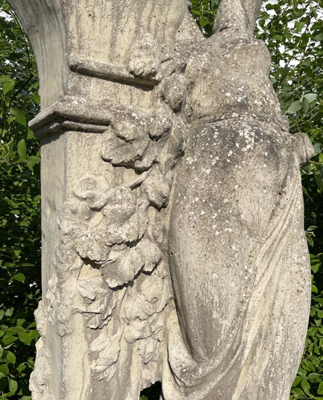 Statue de jardin en pierre composite représentant une femme rendant hommage à Baccus-4
