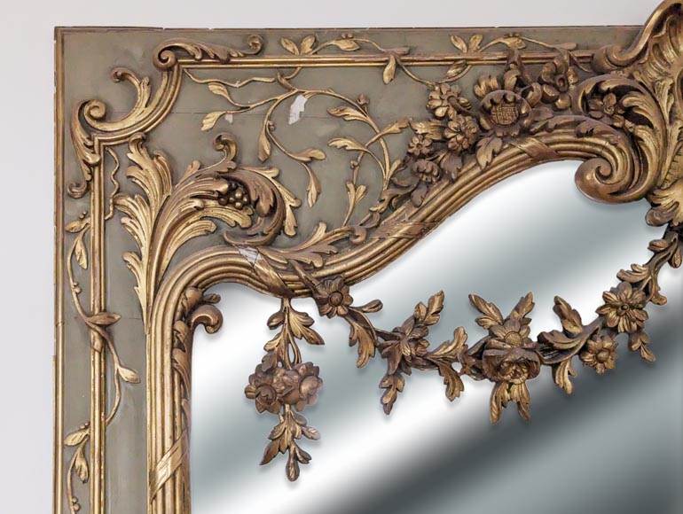 Grand trumeau doré de style Napoléon III au décors floral-2