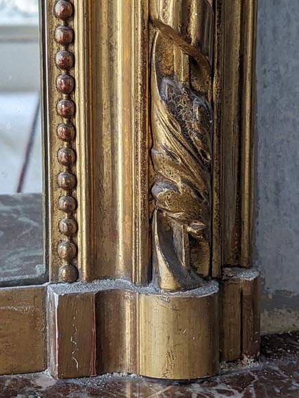 Trumeau doré de style Louis XVI au décor perlé-4
