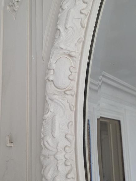 Trumeau de style Napoléon III richement décoré au miroir ovale biseauté-5