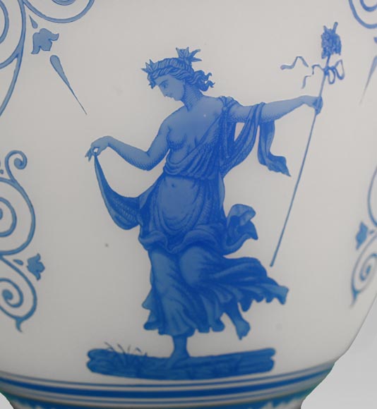 BACCARAT, Vase en cristal au décor néo-grec, vers 1867-3