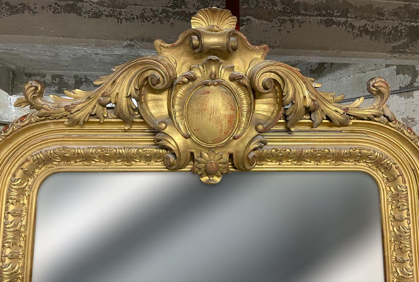 Grand trumeau doré au grand médaillon central de style Napoléon III-1