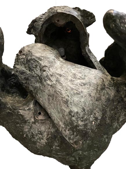 Anonyme, Statue en bronze d’un grand duc enserrant un serpent dans ses griffes, fin XIXe-début XXe siècle-7