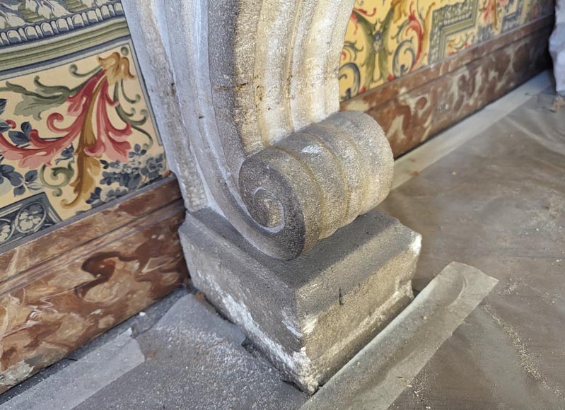 Console en marbre du Languedoc et pieds en pierre-4