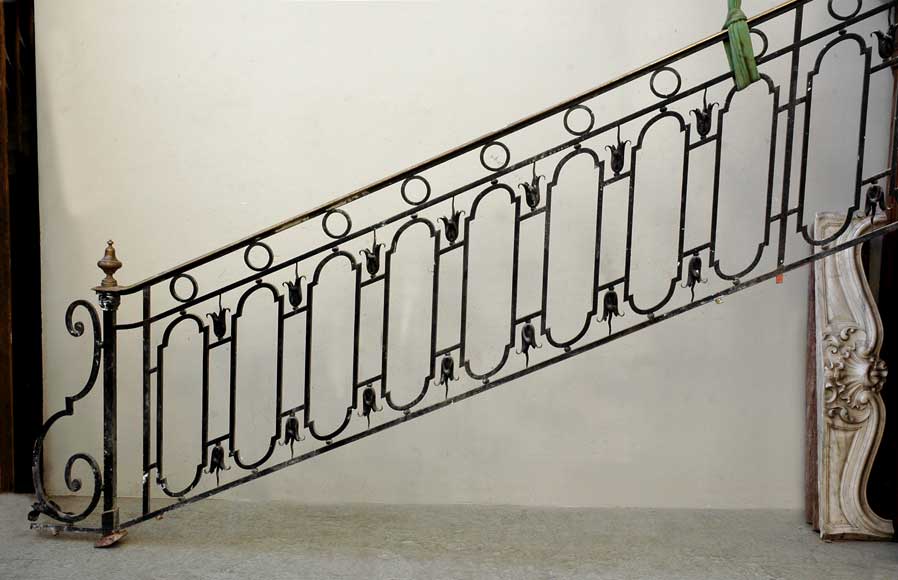 Rampe d'escalier en fer forgé avec main courante en laiton - Eléments  architecturaux, escaliers, colonnes