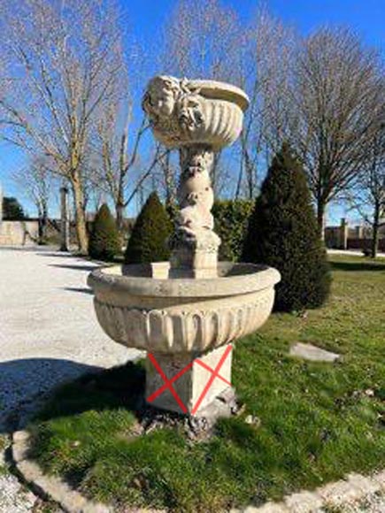 Fontaine aux dauphins, XIXe siècle-0