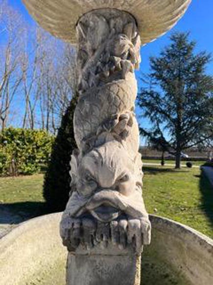 Fontaine aux dauphins, XIXe siècle-6