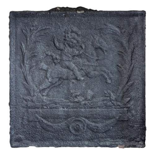 Petite plaque de cheminée de style Louis XV au cavalier