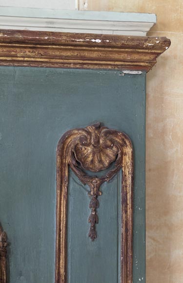 Trumeau doré d'époque Louis XV avec appliques et décoré d'une peinture-8