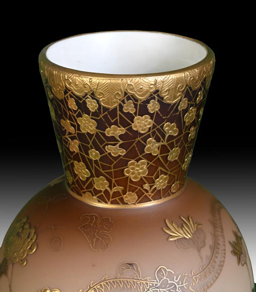 Jules Barbe pour Thomas Webb (attribué à), Vase japonisant aux dragons, fin du XIXe siècle-3