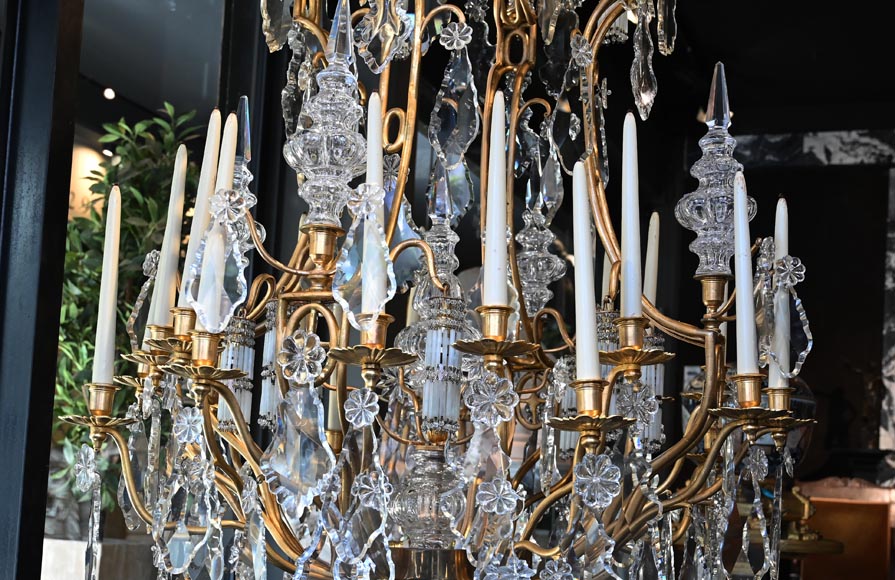 Lustre à vingt-quatre bras de lumière sur le modèle de lustres du château de Versailles, XXe siècle-7