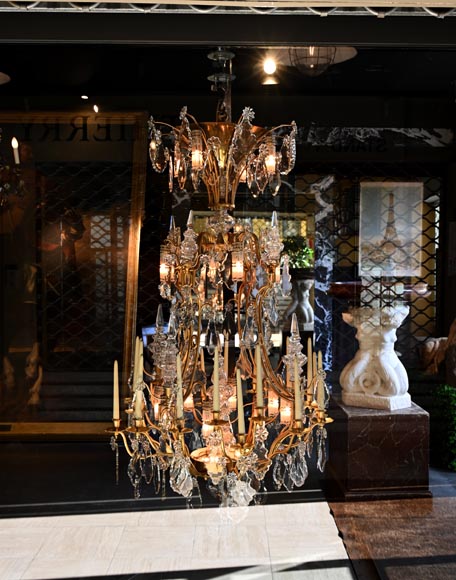 Lustre à vingt-quatre bras de lumière sur le modèle de lustres du château de Versailles, XXe siècle-11