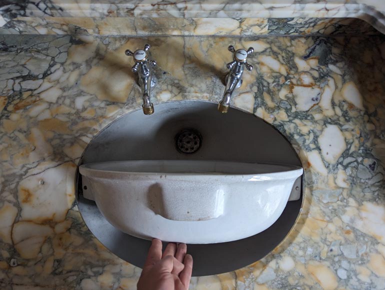 Petit lavabo de barbier en chêne et marbre Brèche de Médoue-10