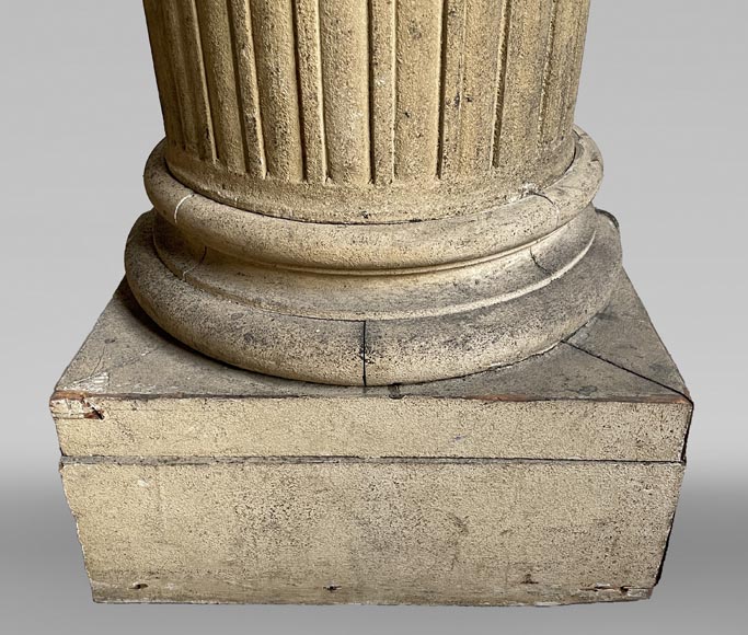 Paire de colonnes aux feuilles de chêne en bois sculpté et stuc, fin du XIXe siècle-7