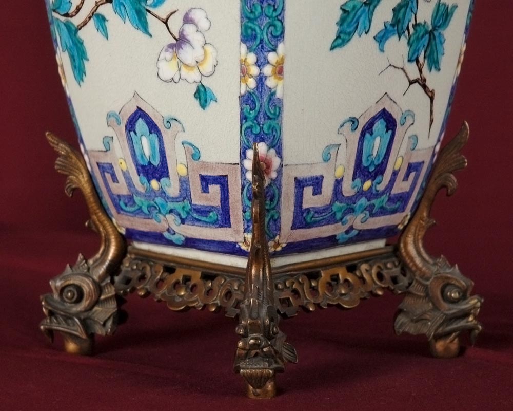 Maison Alphonse GIROUX et Charles FICQUENET : Paire de Vases japonisants-3