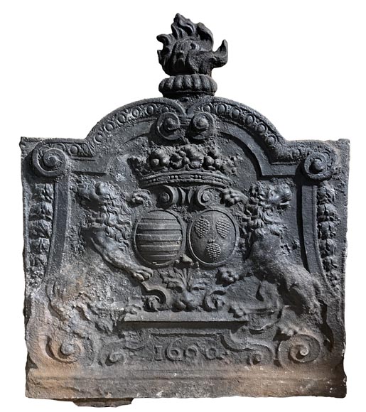 Plaque de cheminée aux armes de Louis-Urbain Le Febvre de Caumartin et de Marie-Jeanne Quentin de Richebourg, 1690-0