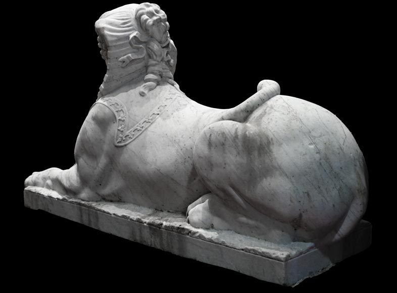 Paire de sphinges en marbre de Carrare sculpté, XIXᵉ siècle-4