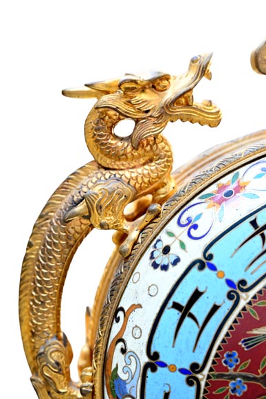ESCALIER DE CRISTAL (d'après), pendule japonisante dite « Gong » en bronze doré et émail, aux éléphants et dragons-7