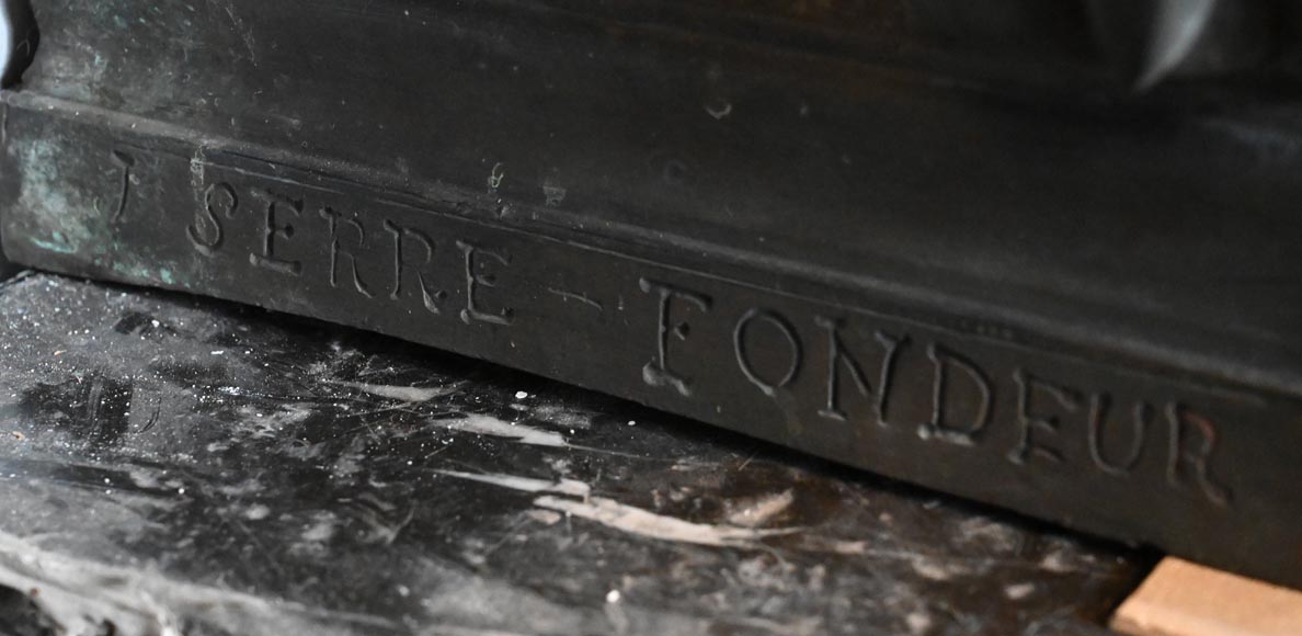 J. SERRE, Paire de termes en bronze représentant Bellone-12