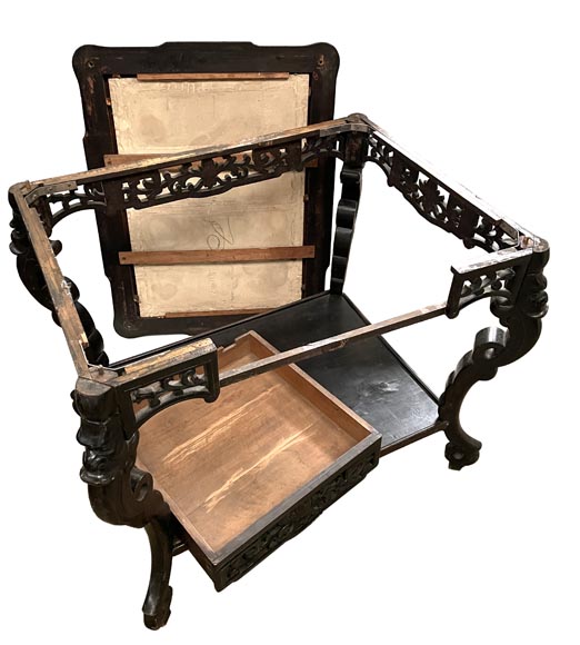 MARTIN-BREY, Table japonisante au plateau en faïence émaillée-8