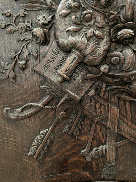 Trumeau en bois sculpté à décor de cornemuse-4