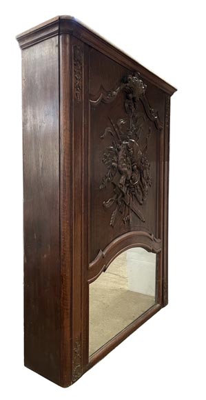 Trumeau en bois sculpté à décor de cornemuse-8
