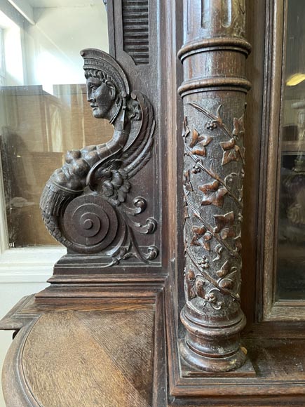 Grand buffet en chêne sculpté, style Napoléon III-6