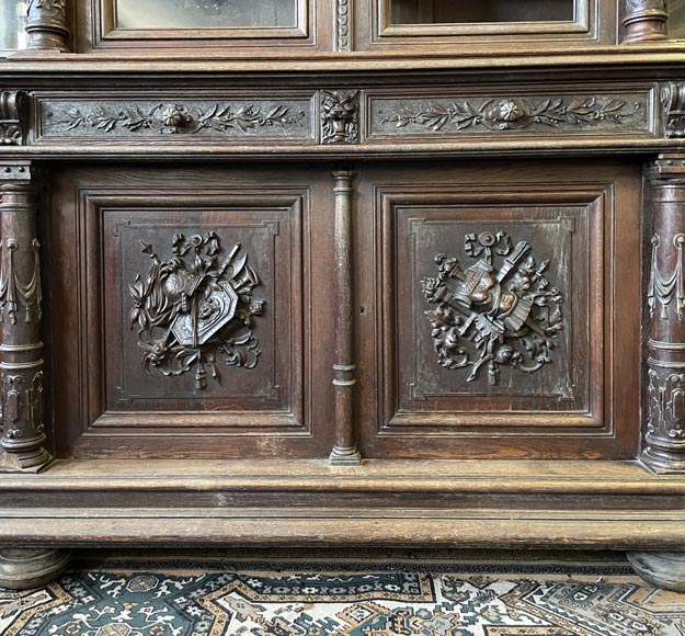 Grand buffet en chêne sculpté, style Napoléon III-9