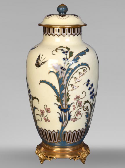 CARRIER-BELLEUSE Albert-Ernest — Vase couvert en porcelaine émaillée de Sèvres-0