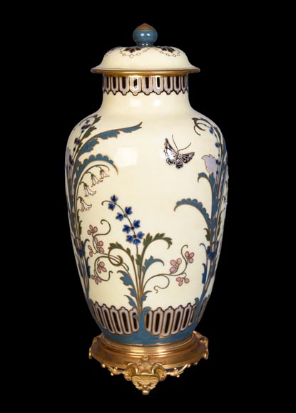 CARRIER-BELLEUSE Albert-Ernest — Vase couvert en porcelaine émaillée de Sèvres-4
