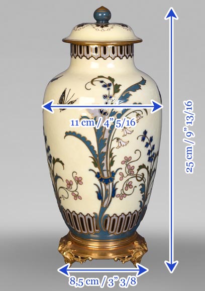 CARRIER-BELLEUSE Albert-Ernest — Vase couvert en porcelaine émaillée de Sèvres-9