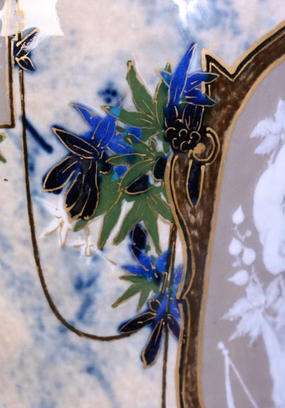 Taxile DOAT – vase en porcelaine émaillée à décor d’Amours jardiniers-7
