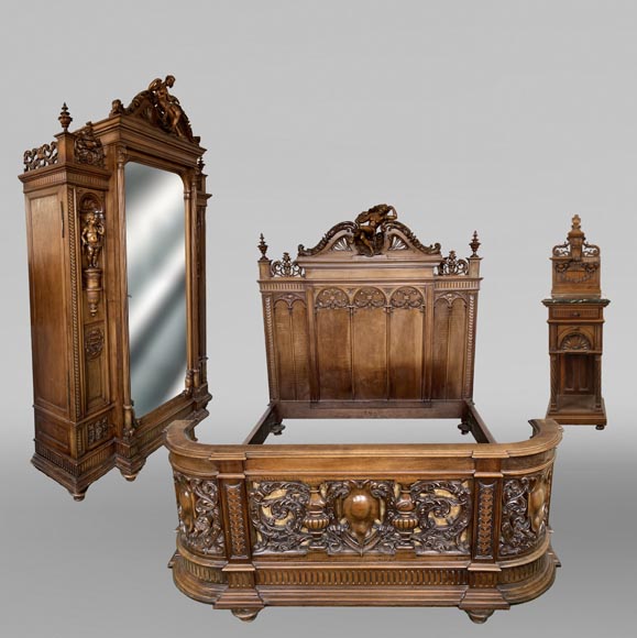 Louis MALARD, chambre à coucher en noyer sculpté-0