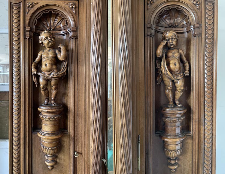 Louis MALARD, chambre à coucher en noyer sculpté-9