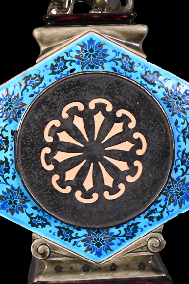 Jules VIEILLARD – Pendule au chien de Fô en faïence polychrome-7