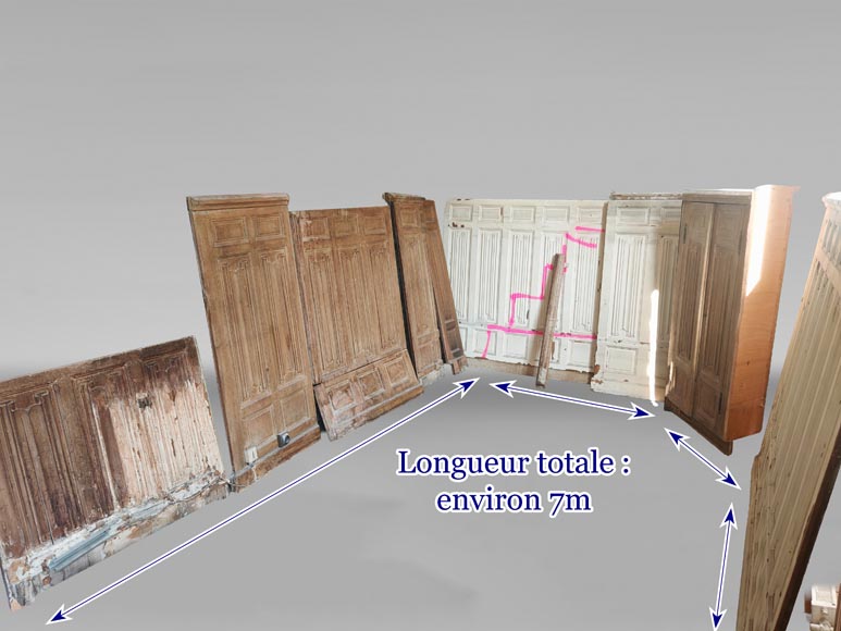 Boiserie de soubassement de style néogothique en chêne à décor de plis de serviette, environ 7 mètres linéaires Boiserie de soubassement de style néogothique en chêne à décor de plis de serviette, environ 7 mètres linéaires-7