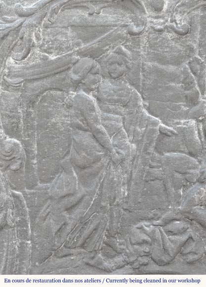 Plaque de cheminée de style Louis XV représentant 
