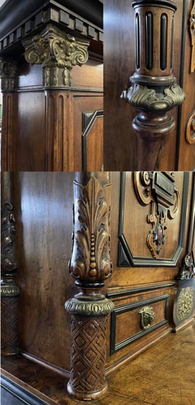 Imposant cabinet néo-Renaissance en noyer, marbre, bronzes dorés et pierres semi-dures-6