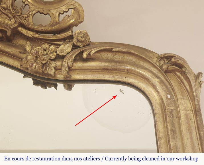 Trumeau doré de style Napoléon III surmonté d'un putto-3