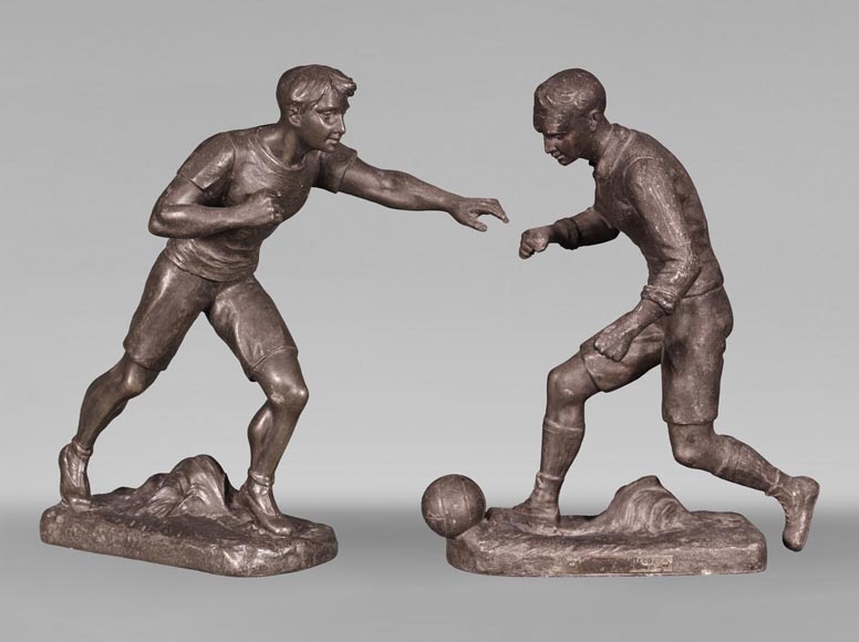 Henry FUGÈRE (1872-1944) (d'après), « Coureur et Joueur de foot », Deux sculptures en régule patiné-0