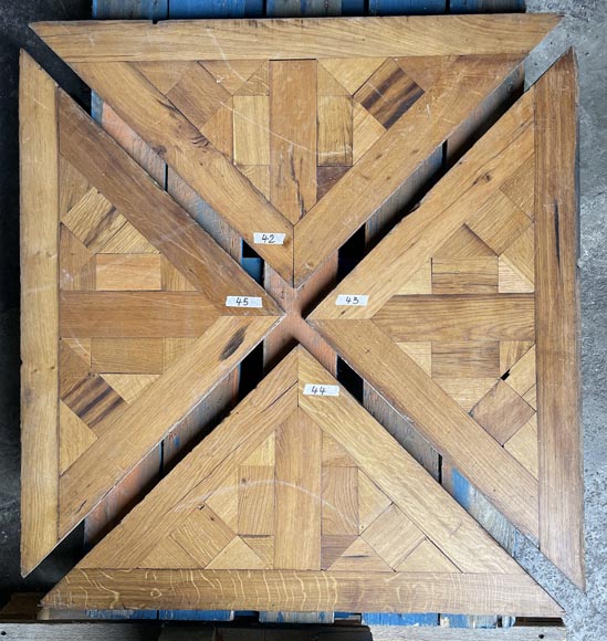 Environ 35 m² de parquet esprit Versailles Environ 35 m² de parquet esprit Versailles-4