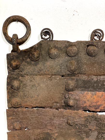 Plaque de cheminée ancienne en fer forgé assemblé-1