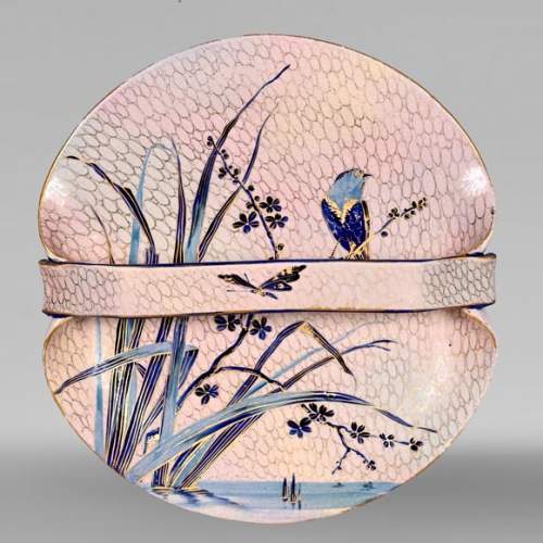 MAISON Alphonse Giroux – Plat décoratif japonisant en porcelaine peint