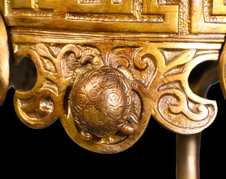 Ferdinand BARBEDIENNE – Cache-pot japonisant en bronze doré et émaux cloisonnés-11