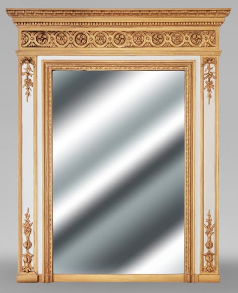 Trumeau de style Louis XVI rehaussé de peinture doré Trumeau de style Louis XVI rehaussé de peinture doré-0