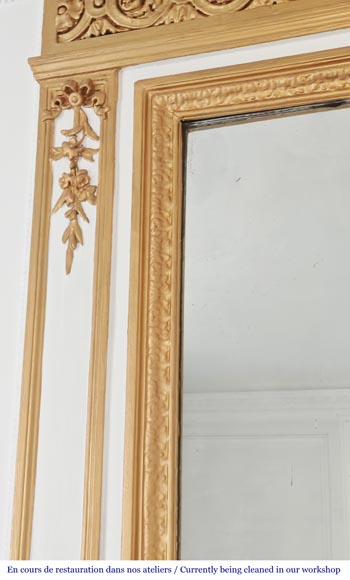 Trumeau de style Louis XVI rehaussé de peinture doré Trumeau de style Louis XVI rehaussé de peinture doré-2