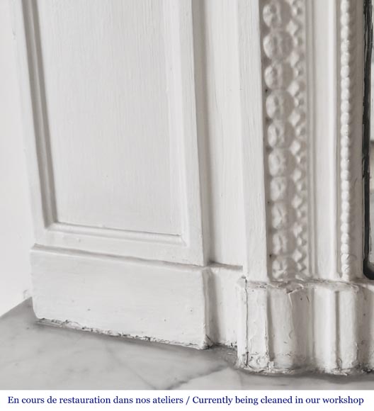 Trumeau de style Louis XVI décoré de guirlandes fleuries-5